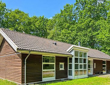 Vakantiehuis &quot;Axel&quot; - 1.2km from the sea