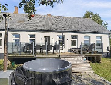 Vakantiehuis "Ofelia" - 4km from the sea