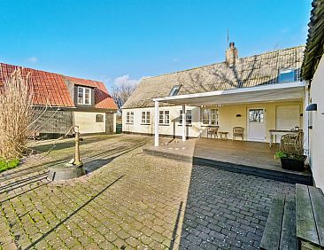 Vakantiehuis &quot;Aulikki&quot; - 2km from the sea