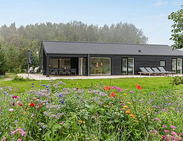 Vakantiehuis "Iivo" - 350m from the sea