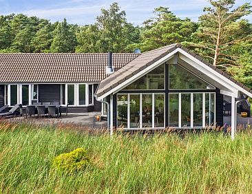 Vakantiehuis "Ansgar" - 150m from the sea