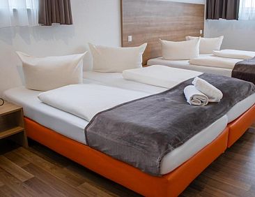 Orange Hotel und Apartments