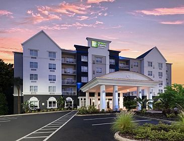 Holiday Inn Express &amp; Suites Lakeland North I-4, an IHG Hote