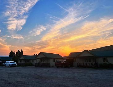 Sleepy J Cabins
