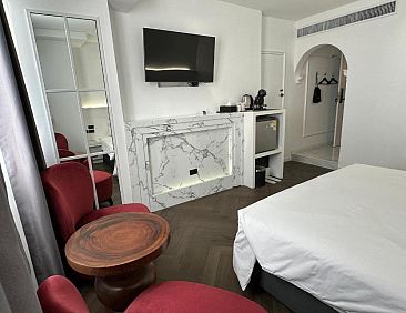 Elizabeth Hotel