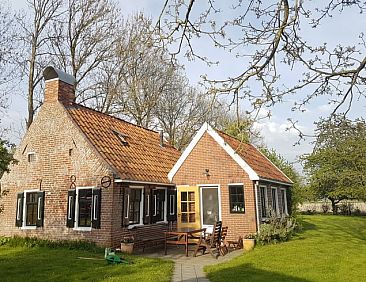Huisje in Tinallinge