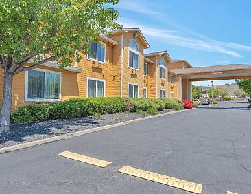 Quality Inn near Six Flags Discovery Kingdom-Napa Valley