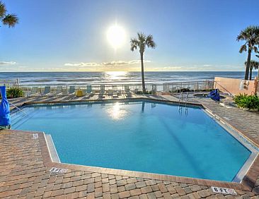 Bahama House - Daytona Beach Shores