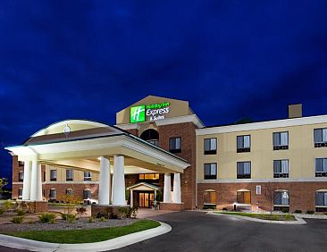 Holiday Inn Express Hotel &amp; Suites Bay City, an IHG Hotel
