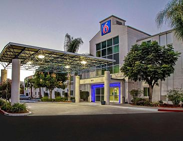 Motel 6-Gilroy, CA