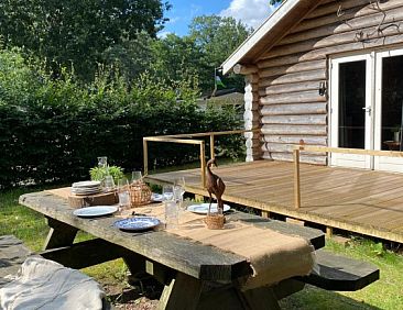 Knus boomstamhuisje op De Schatberg