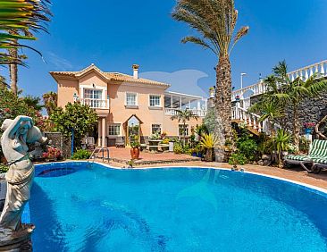 Apartamentos Los Delfines