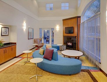 Fairfield Inn &amp; Suites by Marriott San Francisco Airport