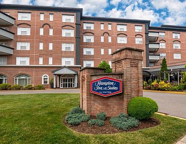 Hampton Inn &amp; Suites Stamford