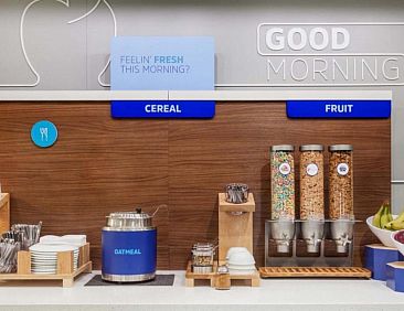 Holiday Inn Express Grand Rapids Southwest, an IHG Hotel