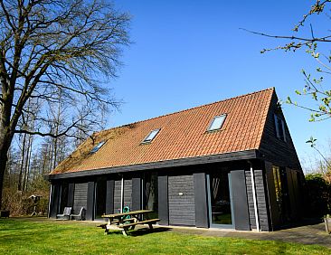 Sfeervol 5-persoons jachthuis midden in de natuur in Enter,