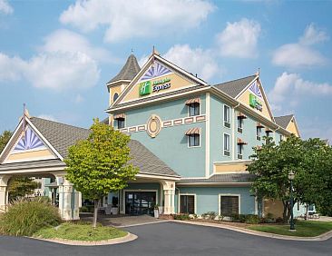 Holiday Inn Express Holland, an IHG Hotel