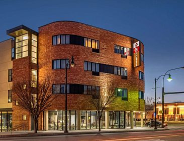 Best Western Plus Philadelphia Airport South - at Widener Un