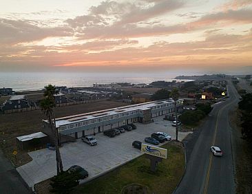 Sea Breeze Inn - San Simeon