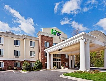 Holiday Inn Express Hotel &amp; Suites Cherokee-Casino, an IHG H