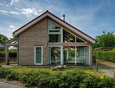 Vakantiehuis Zonnedorp 8, "De Zeehond"