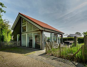 Vakantiehuis Zonnedorp 13, "Beach House"