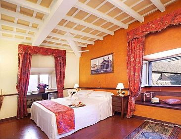 Pantheon Inn