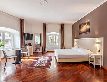 Inn Rome Rooms &amp; Suites