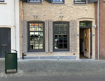 Klein Herenhuis aan de Kaai in centrum Sluis