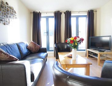 Crompton Court Apartments