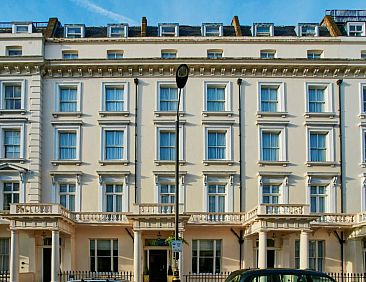 Holiday Inn Express London Victoria, an IHG Hotel