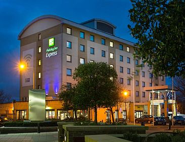 Holiday Inn Express London - Wandsworth, an IHG Hotel