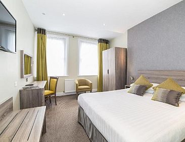 Phoenix Hotel