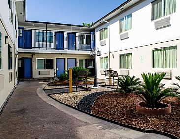 Motel 6-Modesto, CA - Downtown