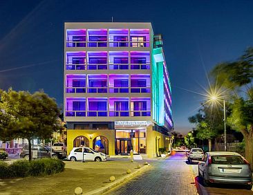 Alexandra Hotel&Apartments