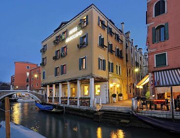Hotel Arlecchino