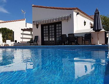 Exclusively located Golf Villa with heated pool