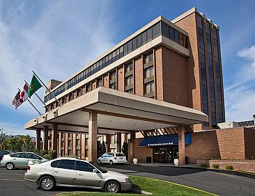 Coast Wenatchee Center Hotel
