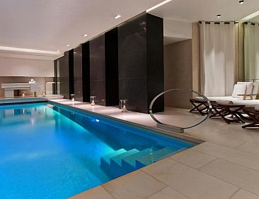 Le Metropolitan Paris Tour Eiffel, a Tribute Portfolio Hotel