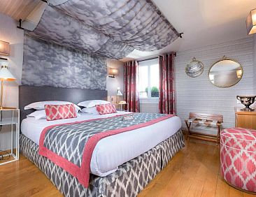 Dauphine Saint Germain